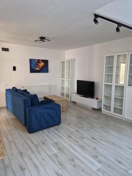 Apartament cu 3 camere în Bună Ziua
