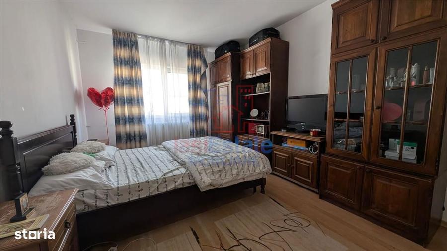 Apartament cu 3 camere decomandat în Canta