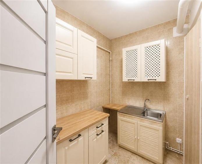 Apartament cu 3 camere decomandat, mobilat în Răcădău