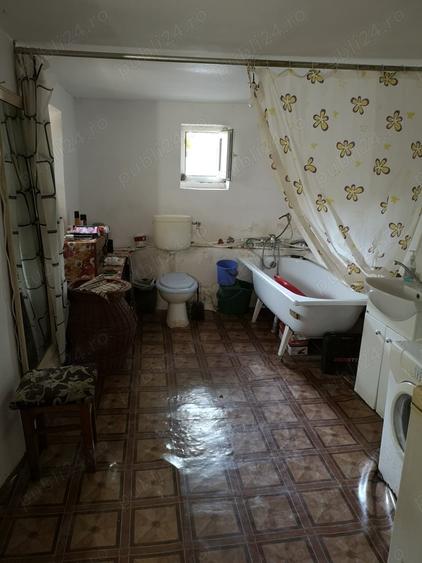 Casă cu 5 camere cu Teren 220 Mp în Ostrov