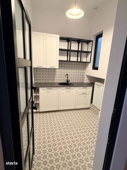 Apartament cu 3 camere în P-ța Maria