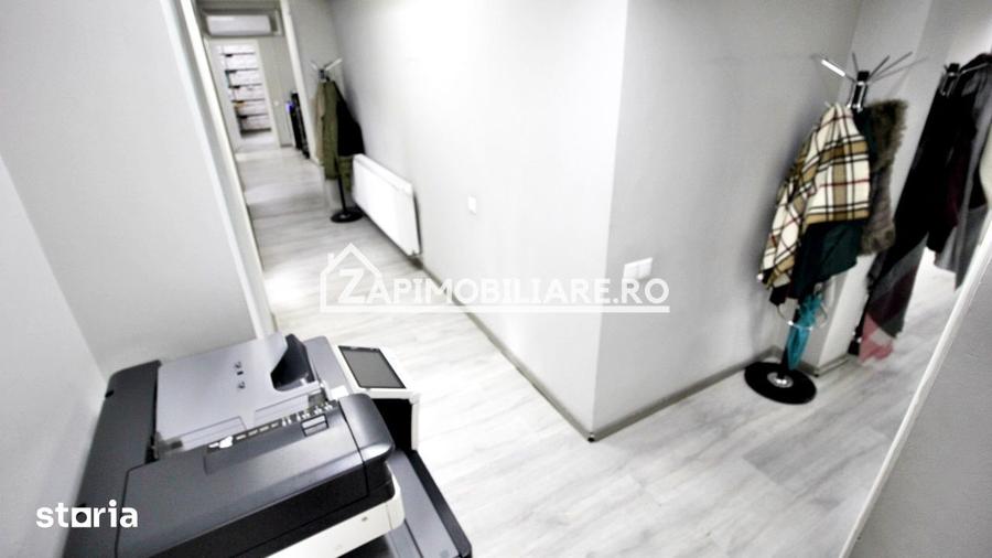 Spațiu comercial, de 220 mp, în Central