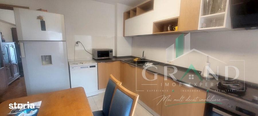 Apartament cu 3 camere decomandat, mobilat în Mărăști