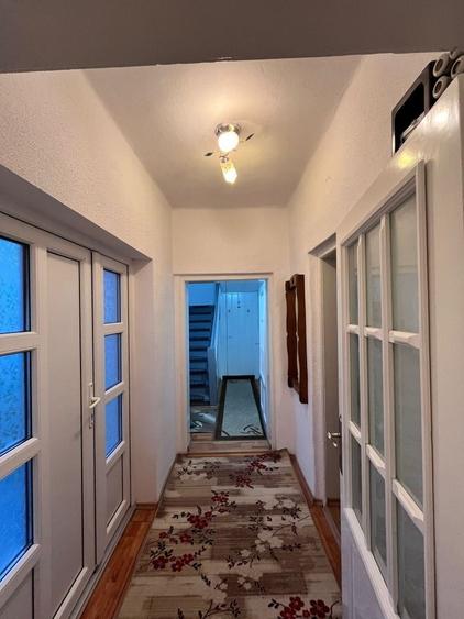 Casă cu 4 camere cu Teren 800 Mp în Central
