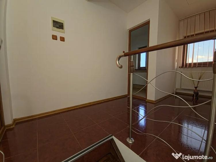 Casă cu 3 camere cu Teren 200 Mp în Cumpăna