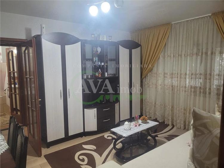 Apartament cu 2 camere semidecomandat în Mioriței
