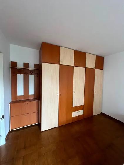 Apartament 2 camere decomandat Ozana/ 1 decembrie 1918 15 min metrou - 2