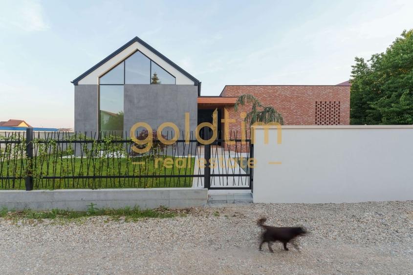 Casă individuală cu 4 camere cu Piscina în Otopeni