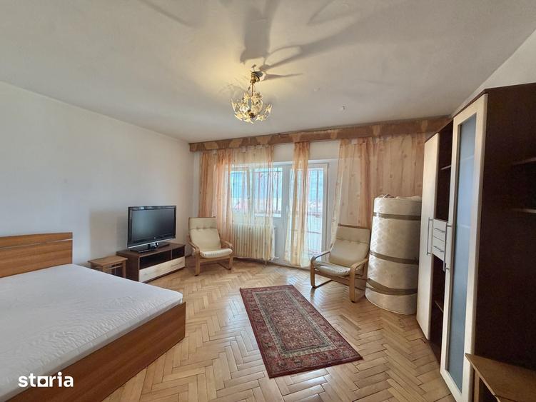Garsonieră decomandată în Fabric