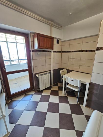Garsonieră decomandată, mobilată în Calea Plevnei