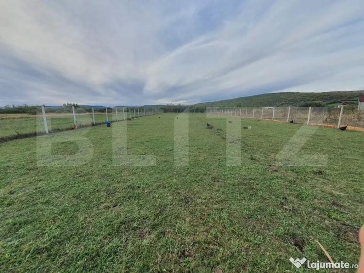 Casă cu 4 camere cu Teren 1500 Mp în Central