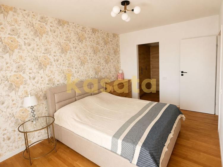 Duplex cu 6 camere cu Canalizare în Nord