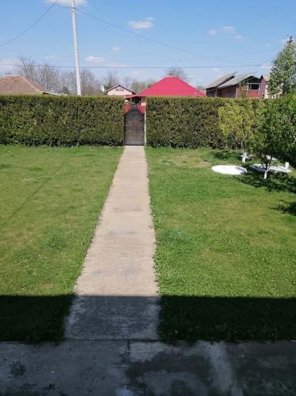 Casă cu 5 camere cu Teren 229 Mp în Periș