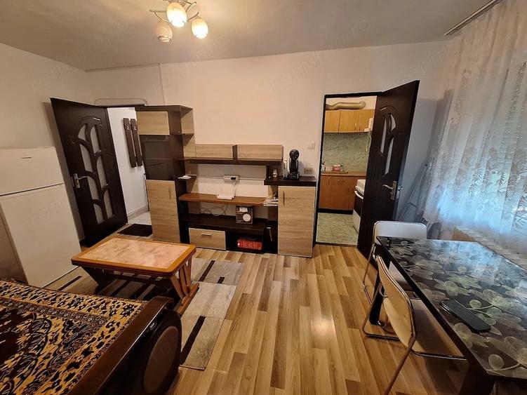 Apartament cu 2 camere semidecomandat în Șagului