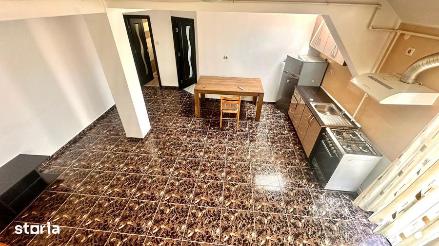 Apartament cu 4 camere în Șerbănești