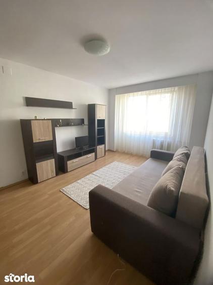 Apartament cu 3 camere în Tudor Vladimirescu