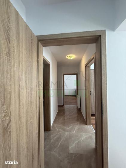 Apartament cu 3 camere decomandat, mobilat în Tractorul