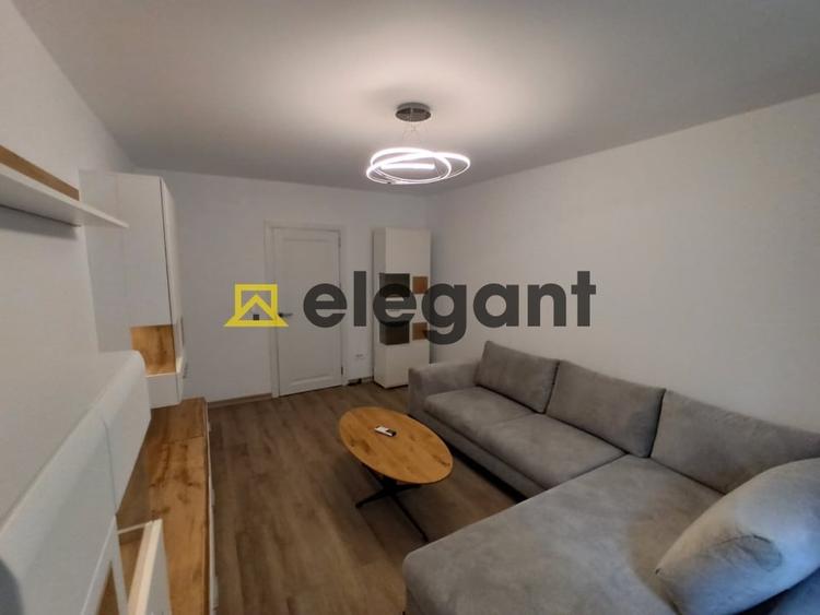 Apartament cu 3 camere semidecomandat, mobilat în Rovine
