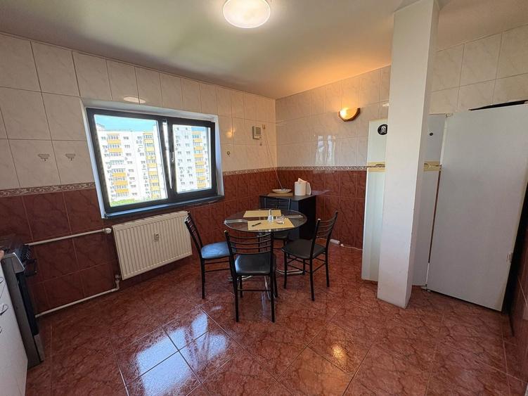 Apartament cu 2 camere decomandat, mobilat în Brâncoveanu