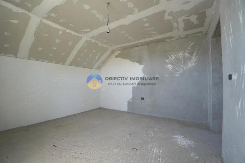 Casă cu Teren 600 Mp în Cut