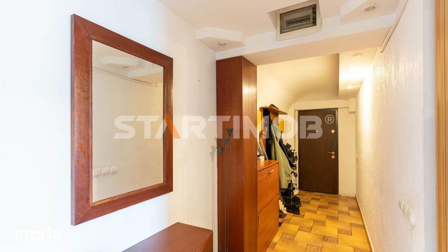 Apartament cu 4 camere decomandat în Bartolomeu