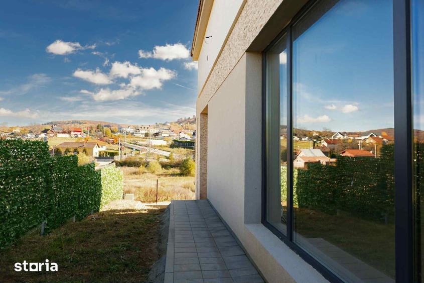Casă cu 5 camere cu Teren 605 Mp în Ciurila