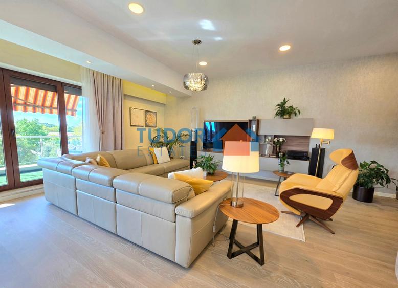 Apartament cu 4 camere decomandat în Herăstrău