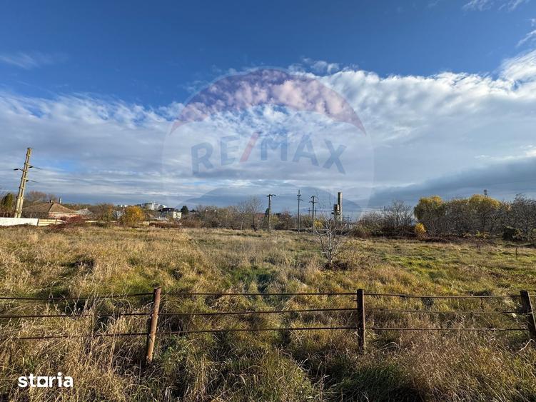 Teren de 3100 mp, în Central