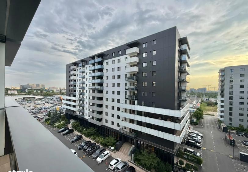 Apartament cu 3 camere semidecomandat în Pipera