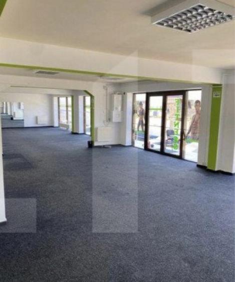 Spațiu comercial, de 160 mp, în Baciu