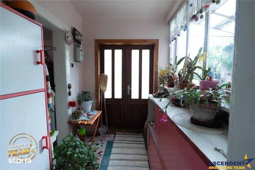 Casă cu 3 camere în Sânzieni