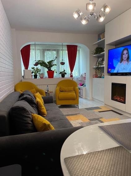 Apartament cu 2 camere decomandat în Drumul Taberei