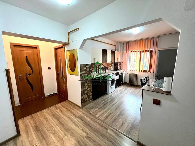 Apartament cu 2 camere decomandat în Căzănești (Râmnicu Vâlcea)