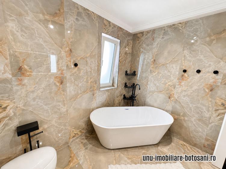 Casă cu 4 camere cu Teren 250 Mp în Periferie