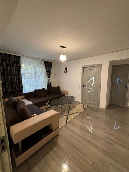 Apartament cu 2 camere semidecomandat în Eminescu