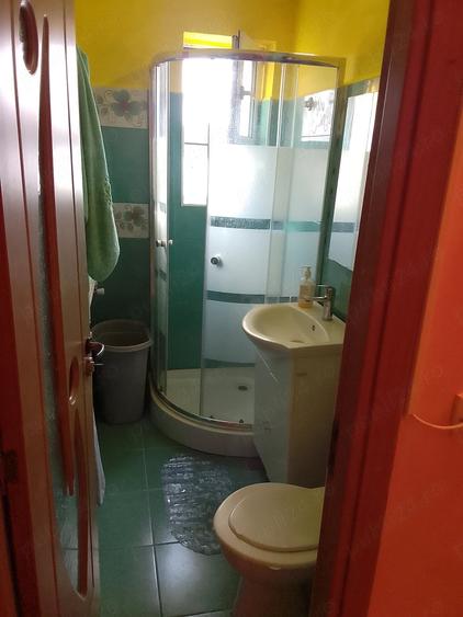 Apartament cu 3 camere decomandat în Valea Rosie