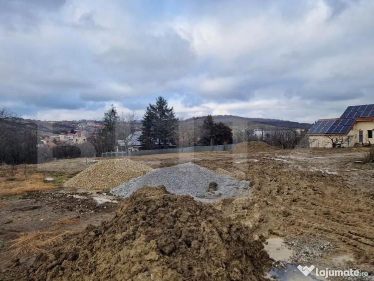 Teren de 866 mp, în Spitalul Județean