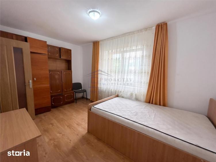 Apartament cu 3 camere semidecomandat în Ultracentral