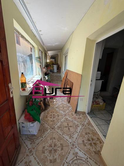 Casă cu 2 camere cu Teren 350 Mp în Piața Nouă