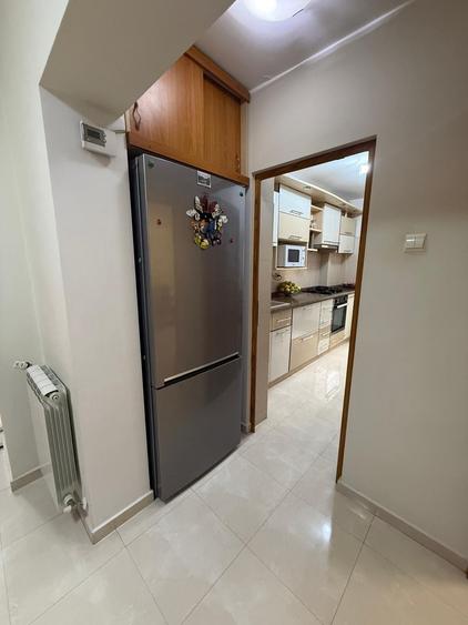 Apartament cu 3 camere decomandat în Gară