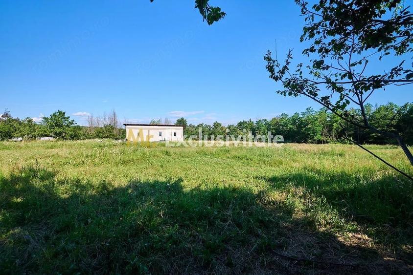 Casă cu Teren 1100 Mp în Budeasa