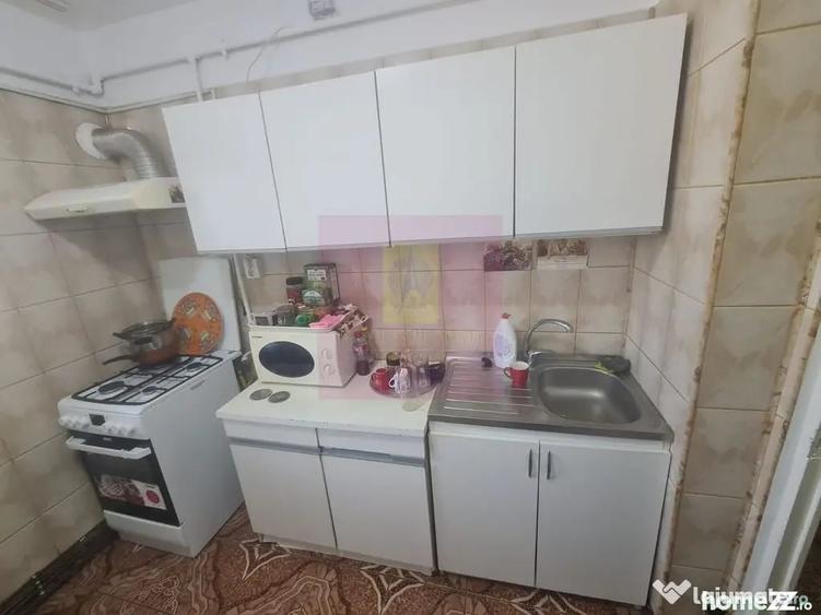 Apartament cu 3 camere decomandat în Câmpina