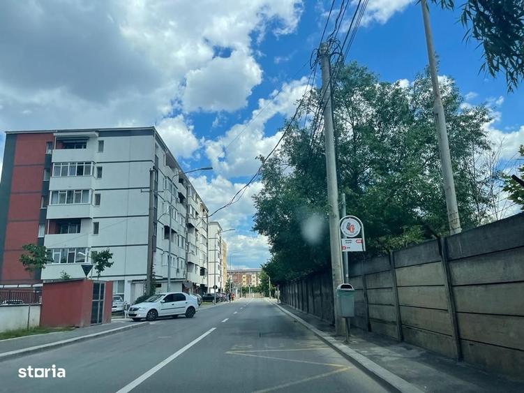 Spațiu comercial, în Apărătorii Patriei