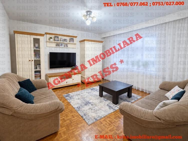Apartament cu 4 camere decomandat în Negru Vodă