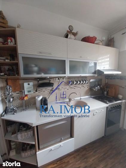 Apartament cu 3 camere decomandat în Ultracentral