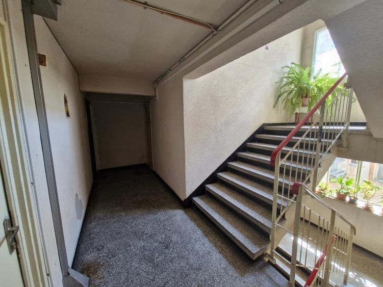 Apartament cu 2 camere decomandat în Lujerului