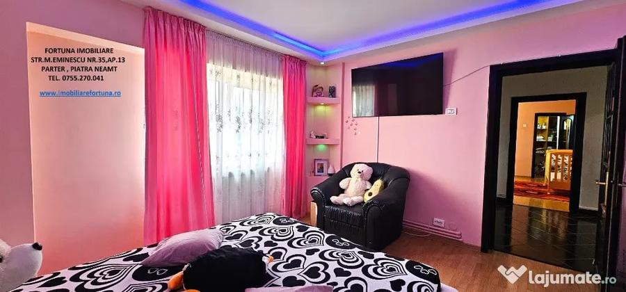 Apartament 3 camere decomandate, cu boxa si loc parcare, zona 1 Mai - 12