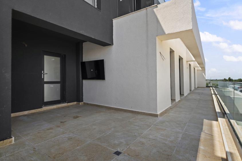 Penthouse cu 3 camere decomandat în Bragadiru
