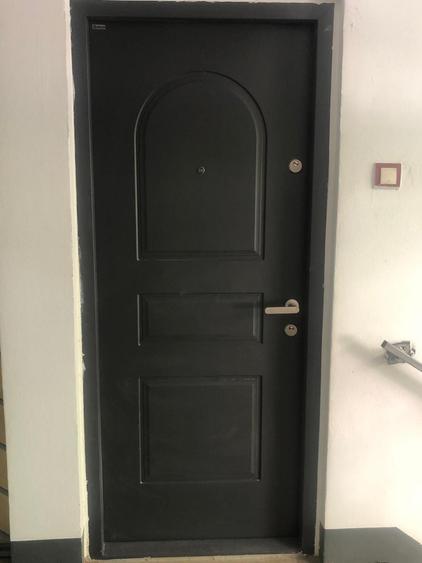 Garsonieră decomandată în 1 Mai