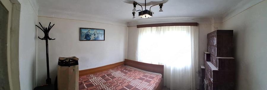 Casă cu 1 camere cu Teren 910 Mp în Central
